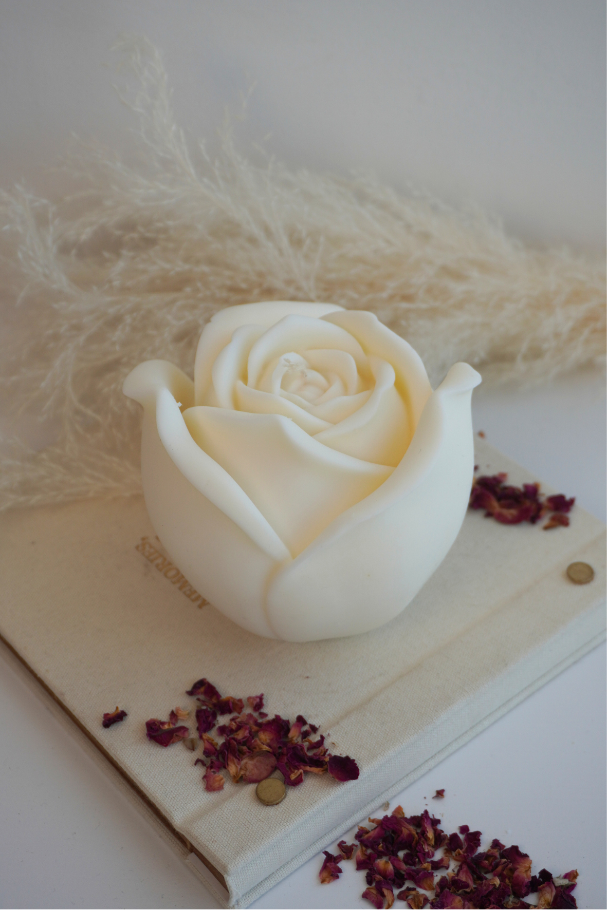Vela en forma de rosa