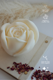 Vela en forma de rosa