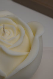 Vela en forma de rosa
