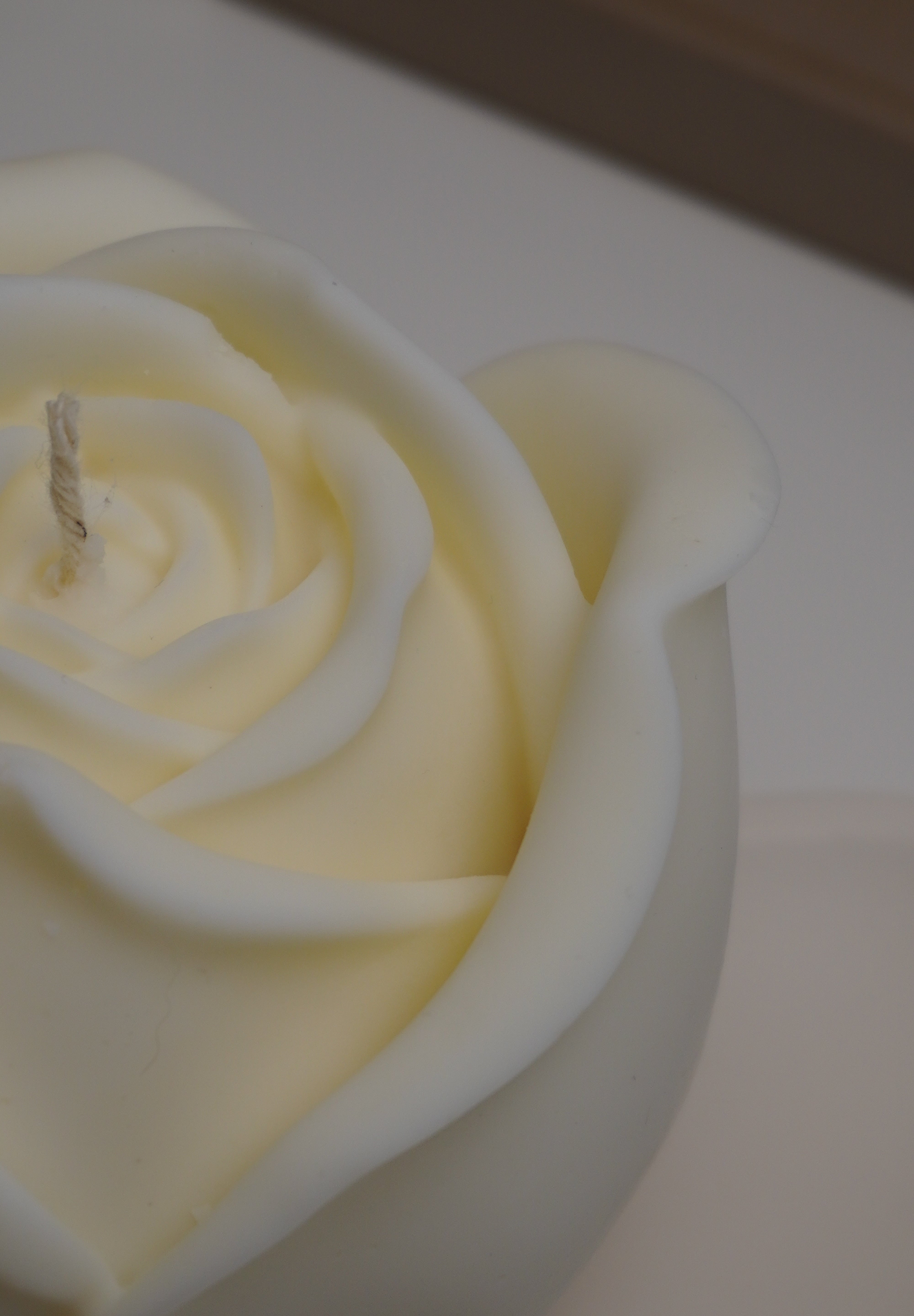 Vela en forma de rosa